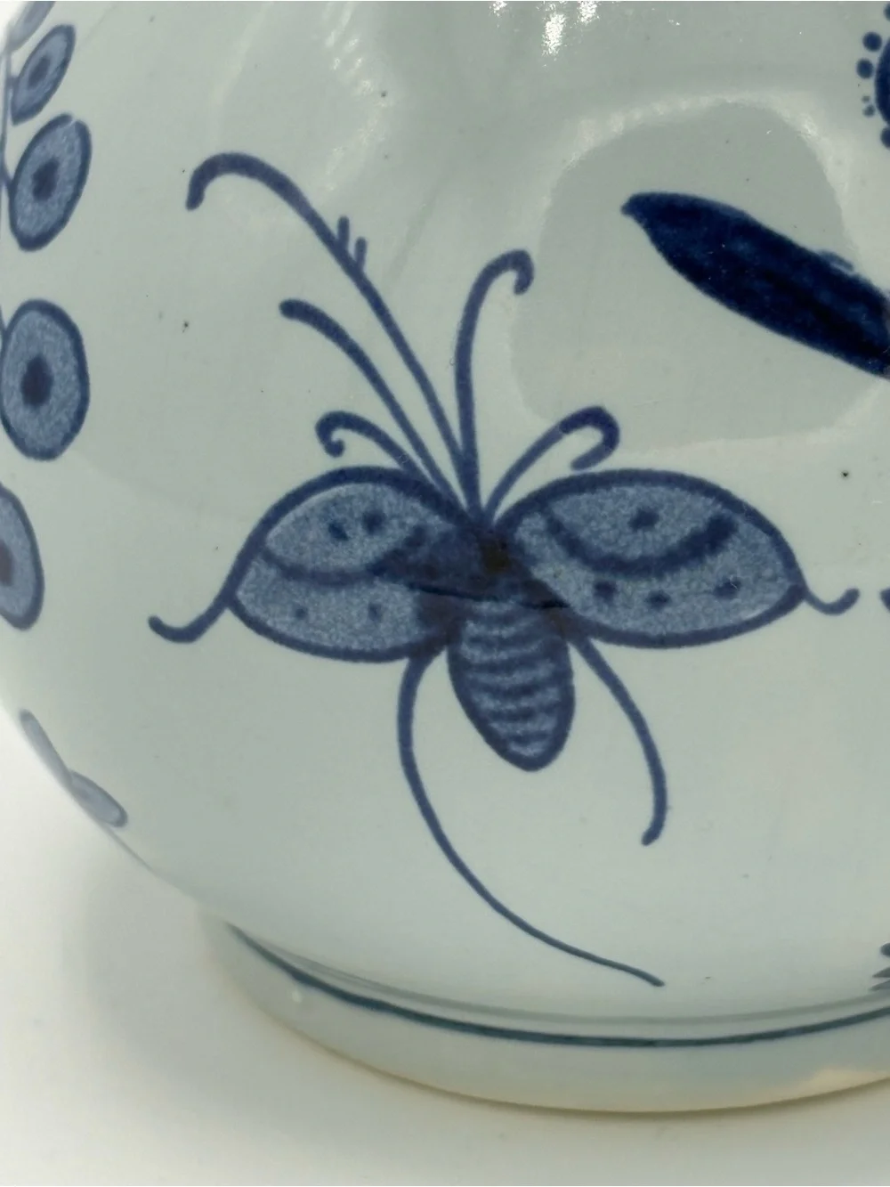 Vintage Delft Style Blue & White Floral Butterfly Ceramic Bud Vase 5”